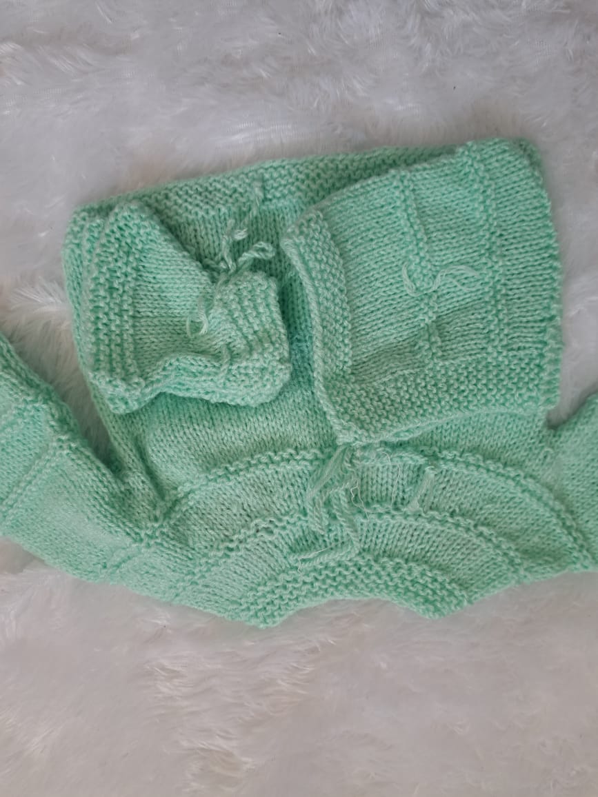 Newborn Handknitted Sweater Set with Cap and Booties – Pistachio Green